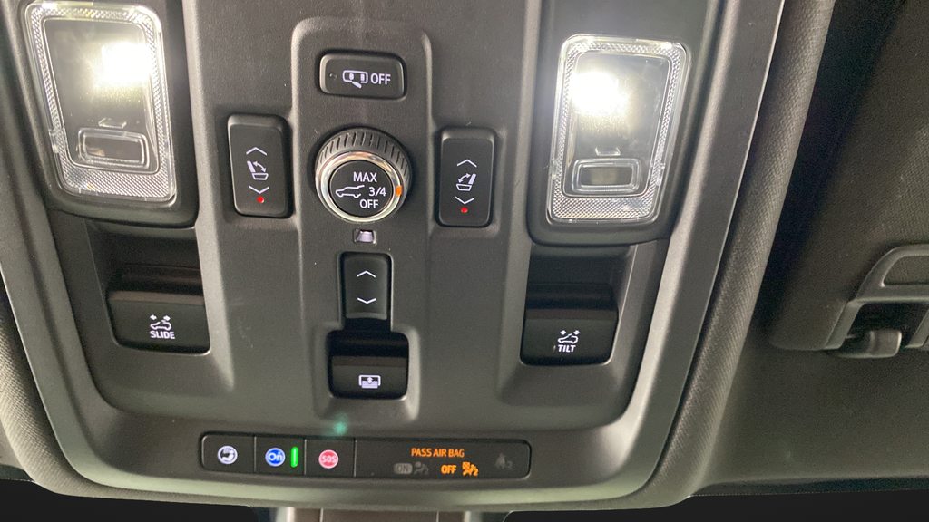 Used 2021 Onyx Black GMC Denali image 31