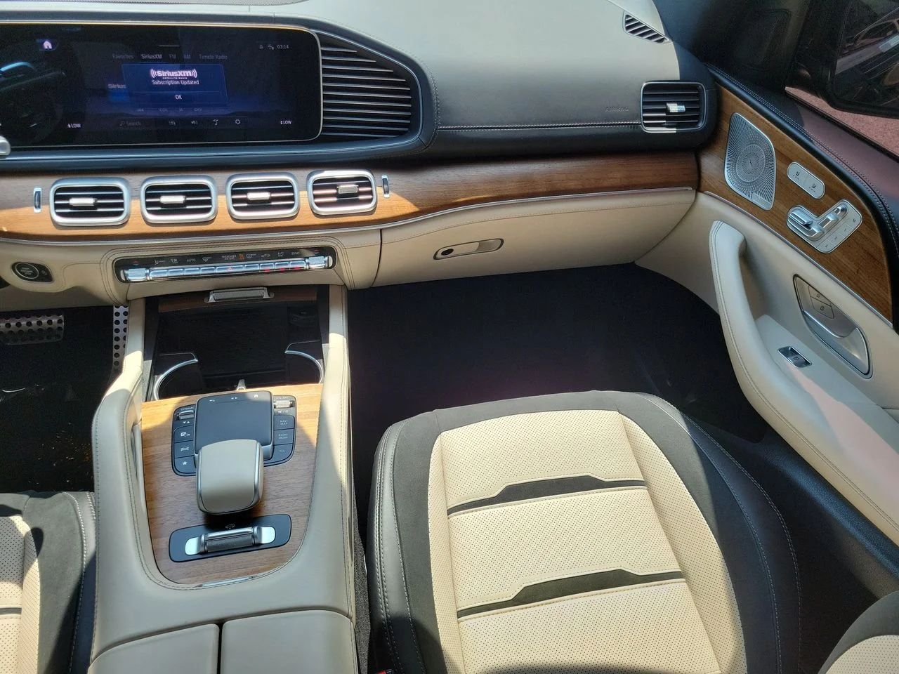 Certified Used 2024 Green Mercedes-Benz GLE 53 AMG® image 17