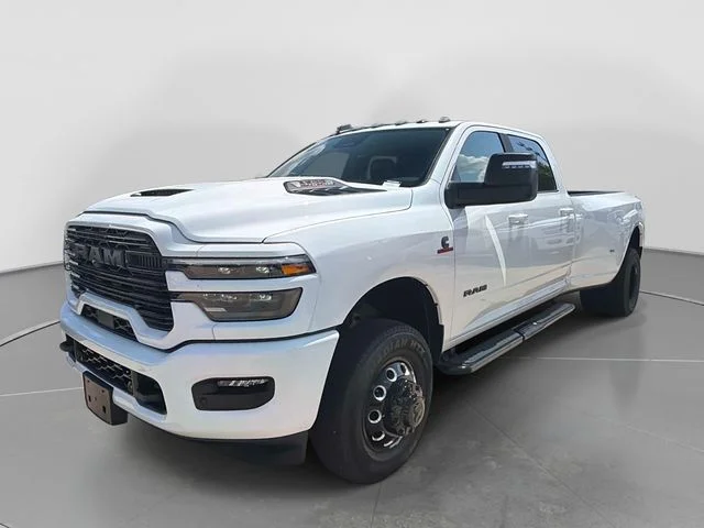New 2026 Bright White Clear-Coat Exterior Paint RAM Laramie image 8