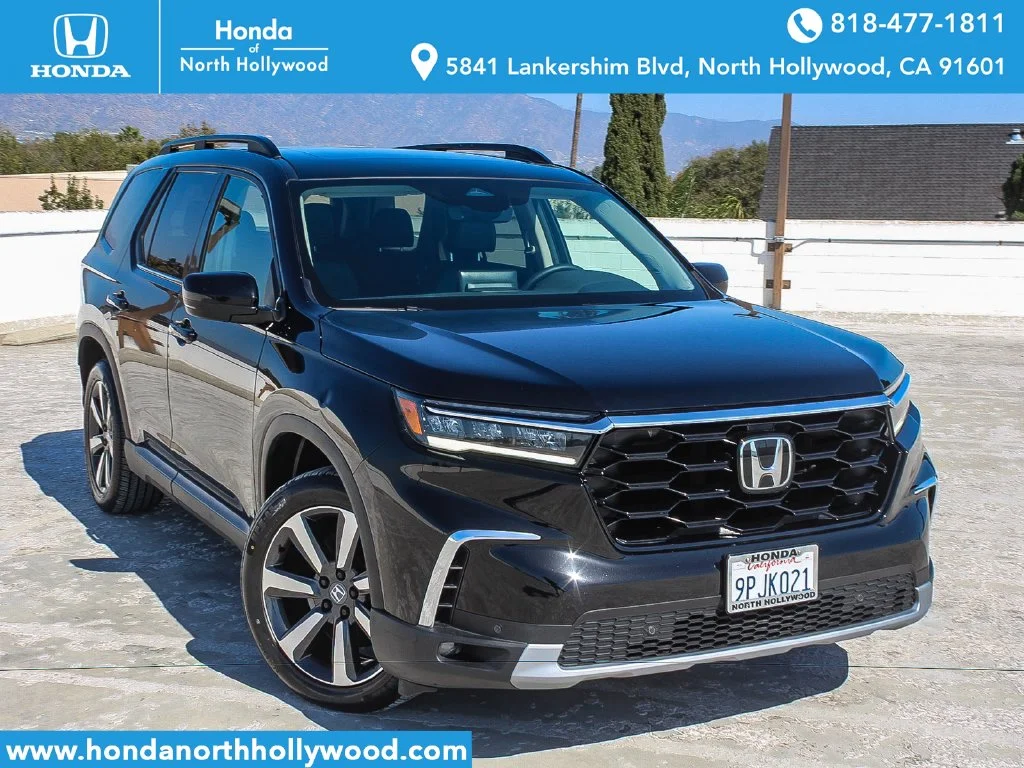 2025 Honda Pilot Touring - Photo 1