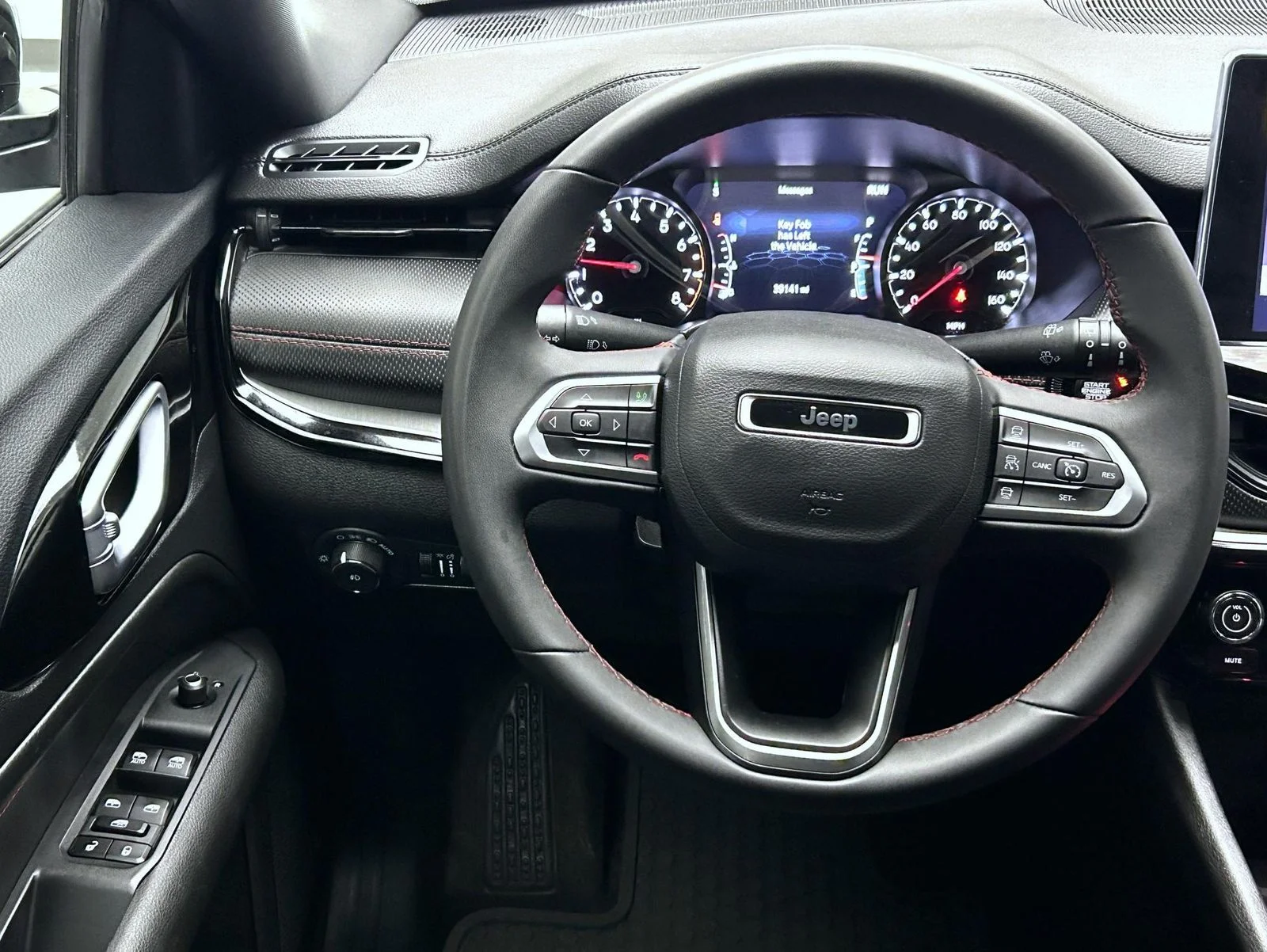 Used 2025 Silver Jeep Trailhawk image 12