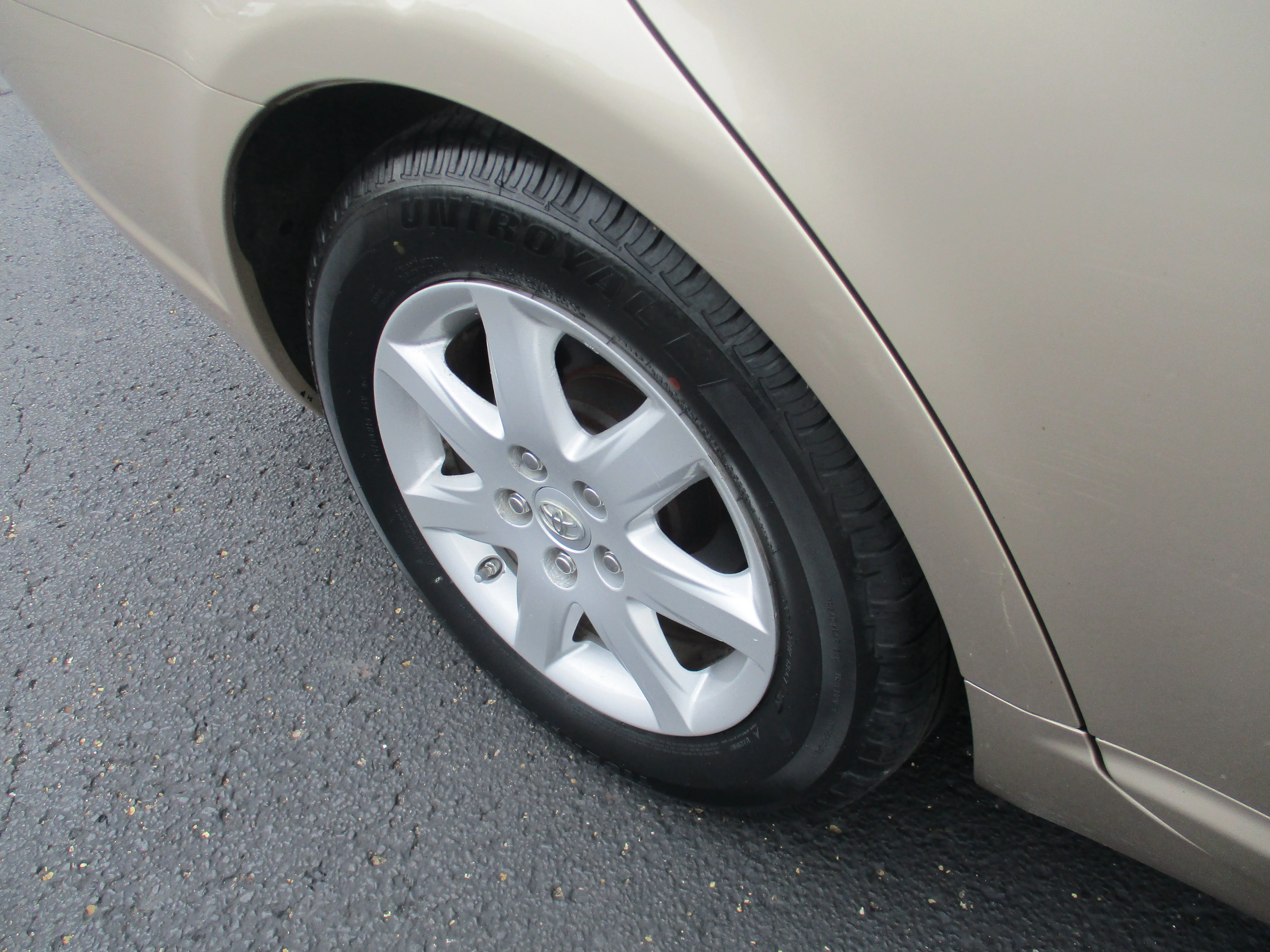 Used 2007 Beige Toyota  image 45