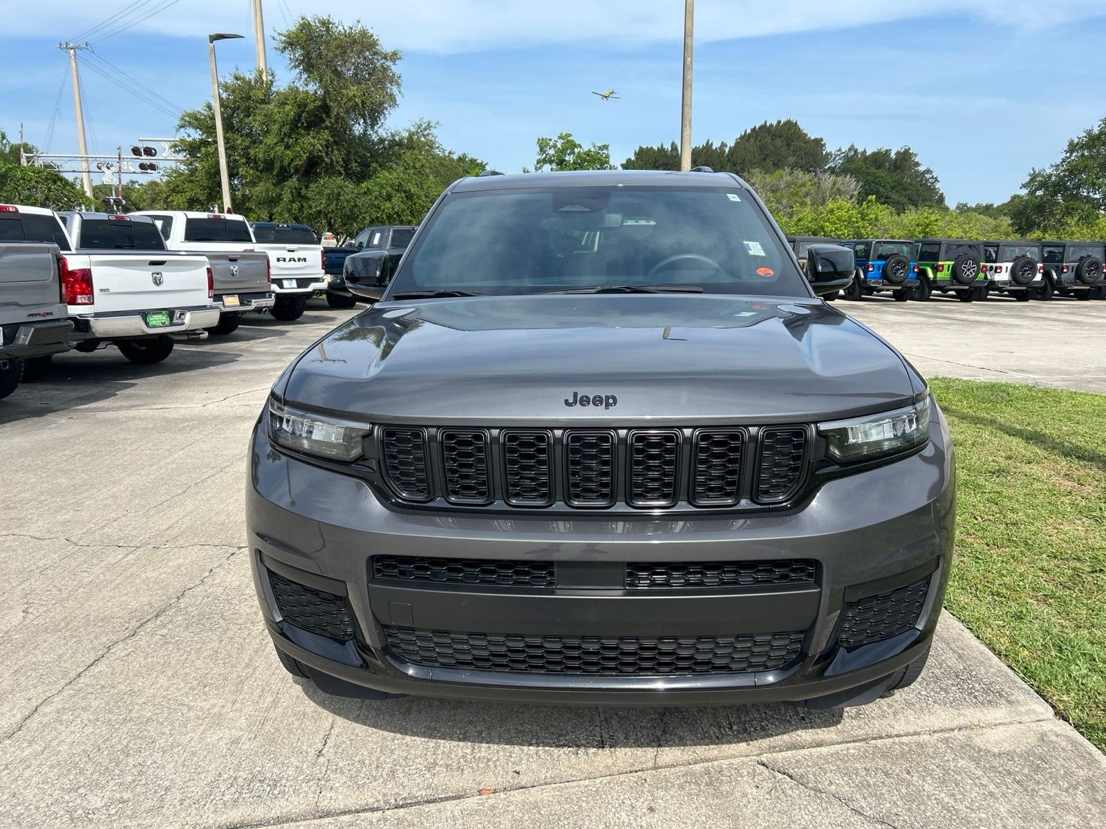 Certified Used 2023 Gray Jeep Altitude X image 21
