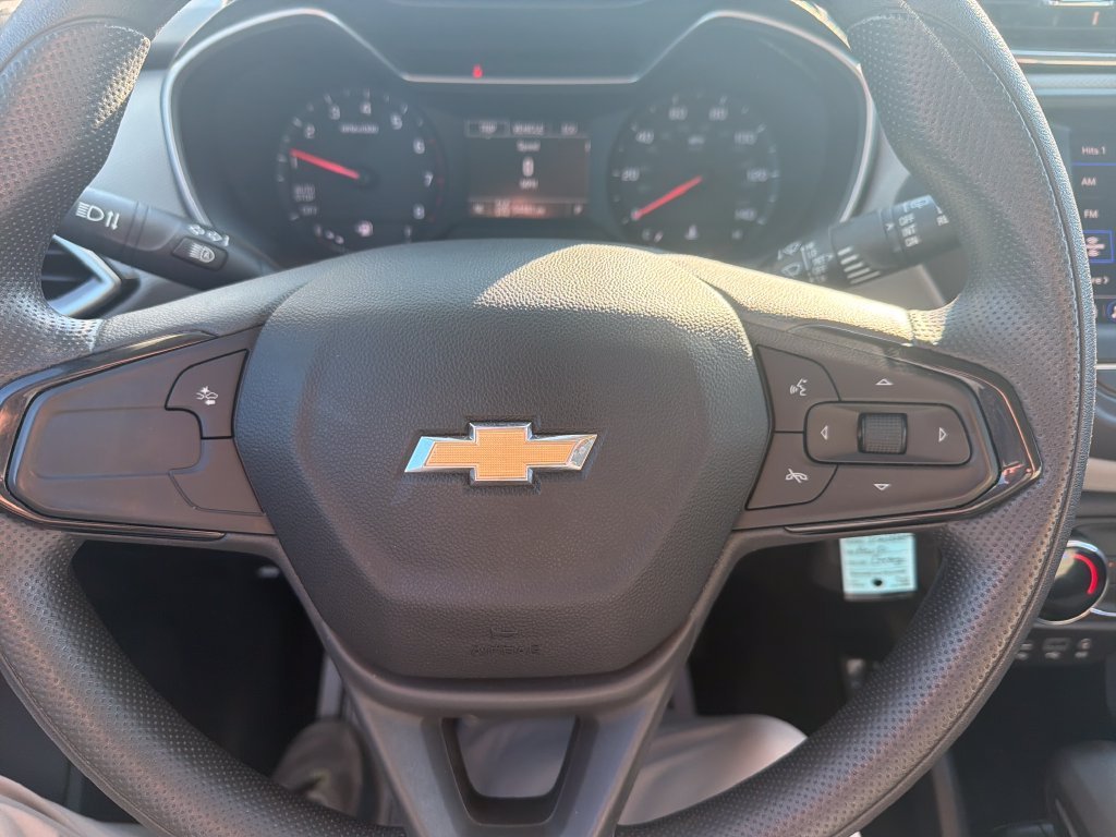 Used 2022 Gray Chevrolet LS image 17