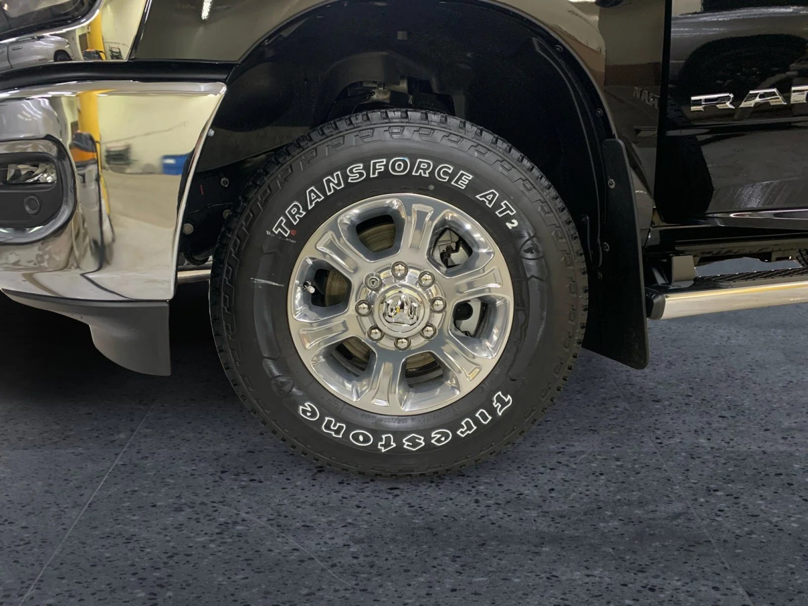 New 2026 Diamond Black Crystal Pearl Ram Big Horn image 9