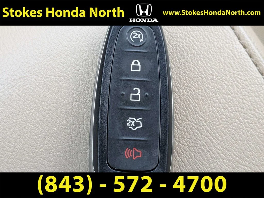 Used 2017 Gray Ford Limited image 32