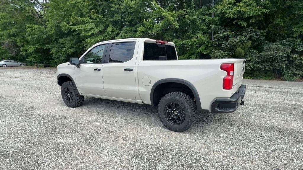 2026 Chevrolet Silverado 1500 ZR2 - Photo 6
