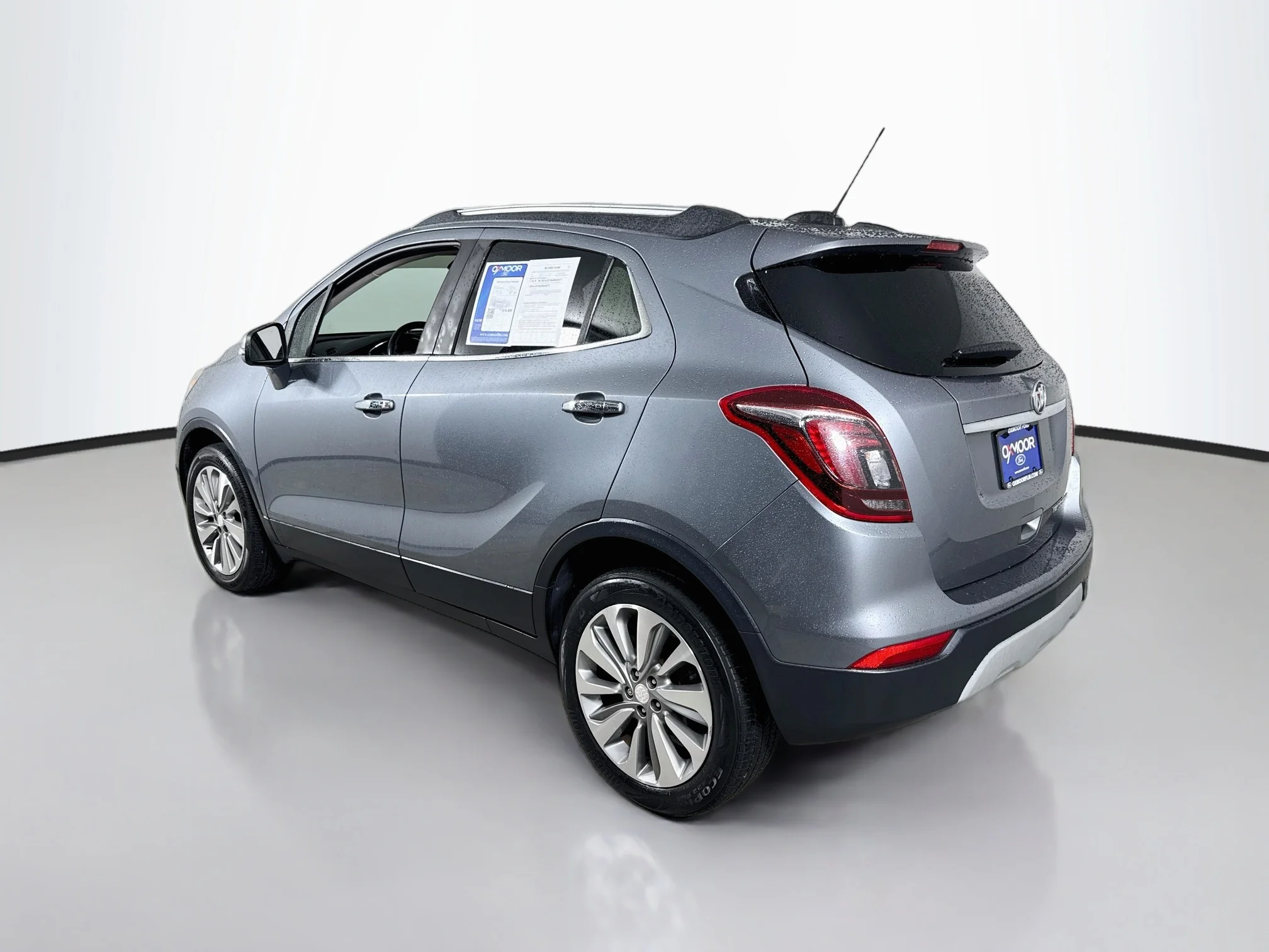 Used 2019 Gray Buick Preferred image 9