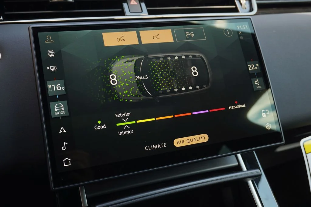 New 2026 Fuji White Land Rover S image 21