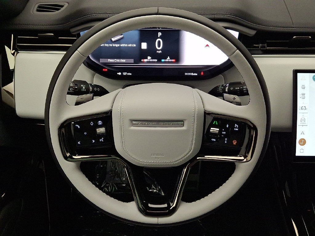 New 2027 Charente Grey Land Rover Dynamic SE image 17
