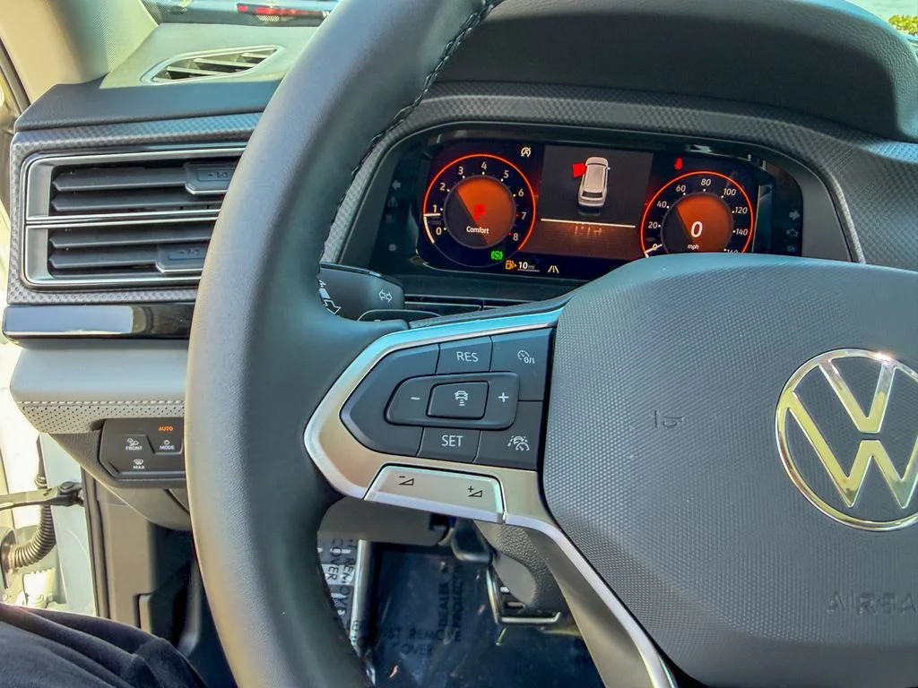 New 2026 Opal White Pearl Volkswagen 2.0T Peak Edition image 20