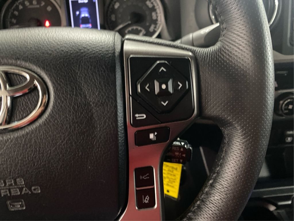 Used 2018 Black Toyota SR5 image 20
