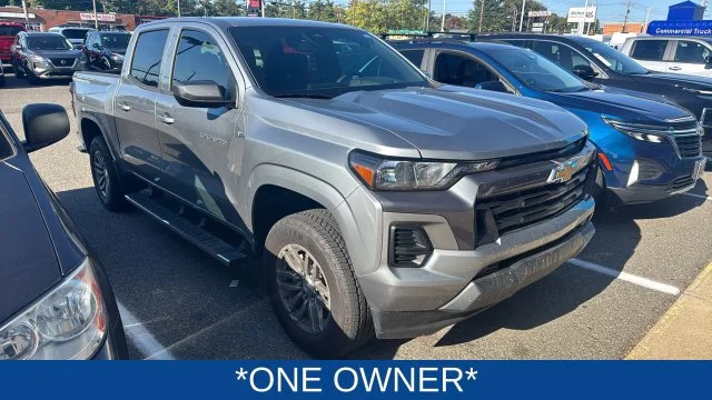 Used 2025 Sterling Gray Metallic Chevrolet WT/LT image 2