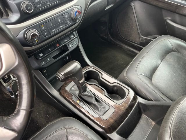 Used 2017 Silver GMC SLT image 25