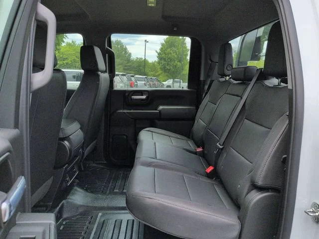 New 2026 Summit White Chevrolet Work Truck image 27
