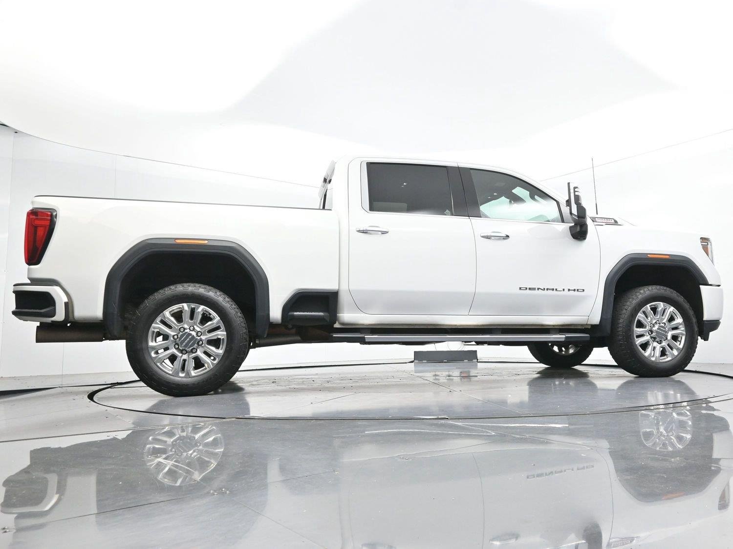 Used 2021 Summit White GMC Denali image 54
