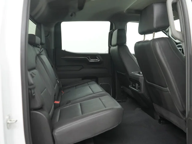 Used 2024 Summit White Chevrolet RST image 11