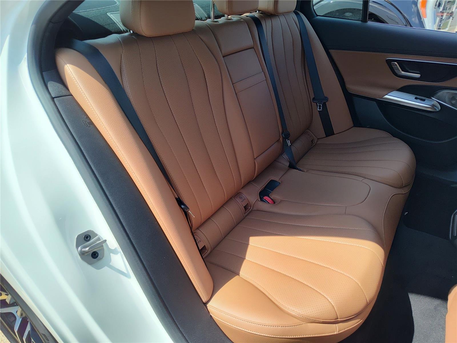 New 2026 Polar White Mercedes-Benz E 350 image 13