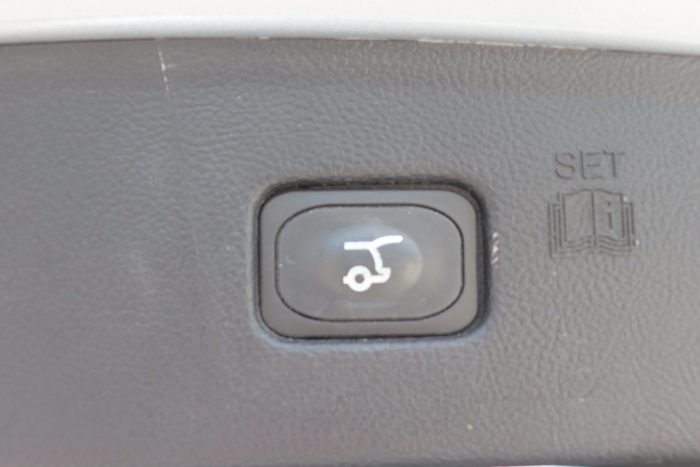Certified Used 2023 Gray Ford SEL AWD image 9