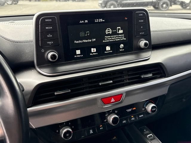 Used 2021 Glacial White Pearl Kia S image 14