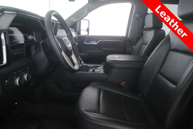 Used 2025 Black GMC Denali image 16