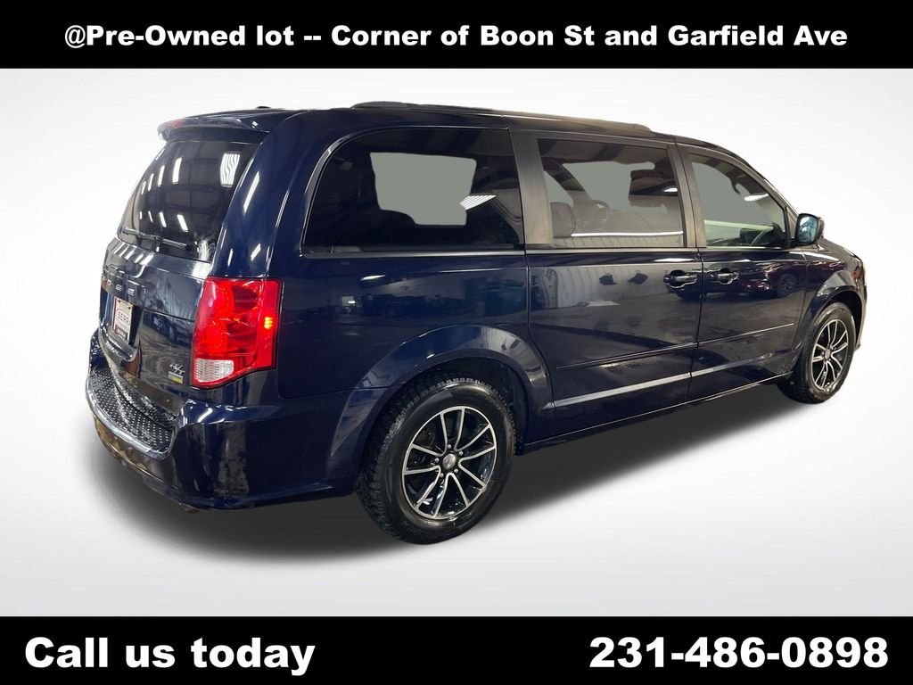 Used 2016 Blue Dodge R/T image 5