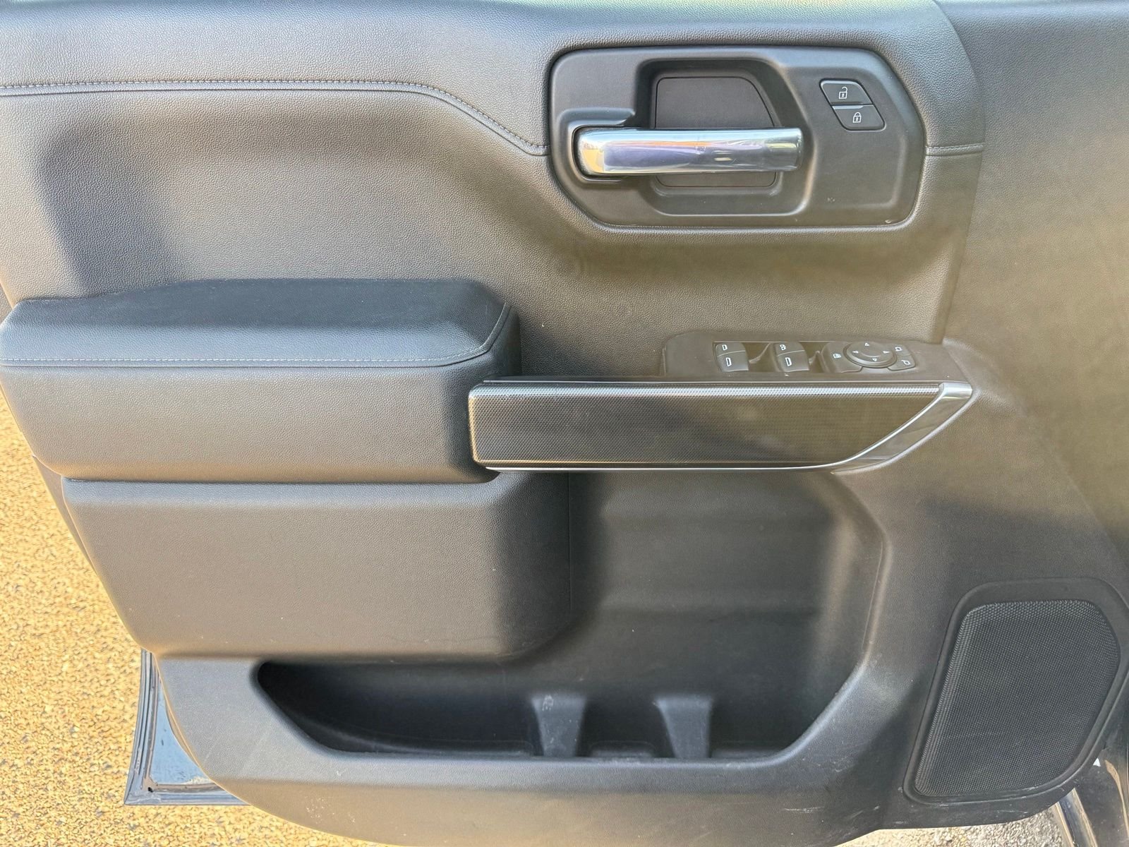 Used 2019 Blue Chevrolet LT image 11