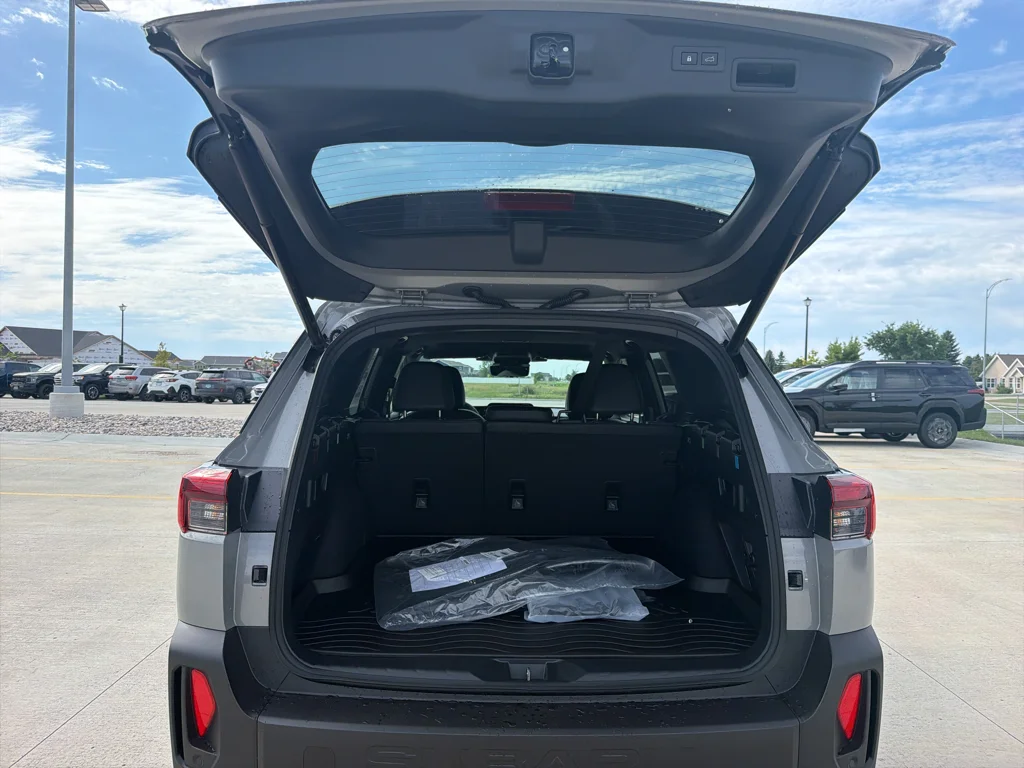 New 2026 RIVER ROCK PEARL Subaru Touring image 7