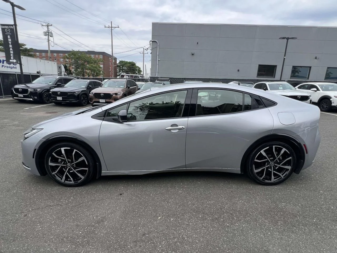 Used 2023 Cutting Edge Toyota XSE image 4