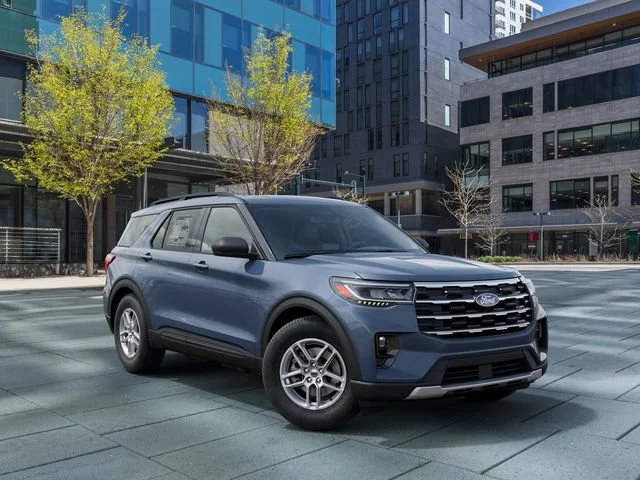 New 2027 Vapor Blue Metallic Ford Active image 4