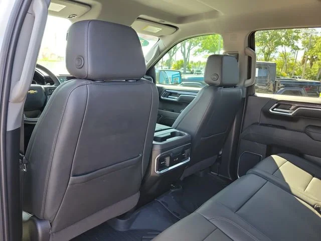 2024 Chevrolet Silverado 1500 LTZ - Photo 13