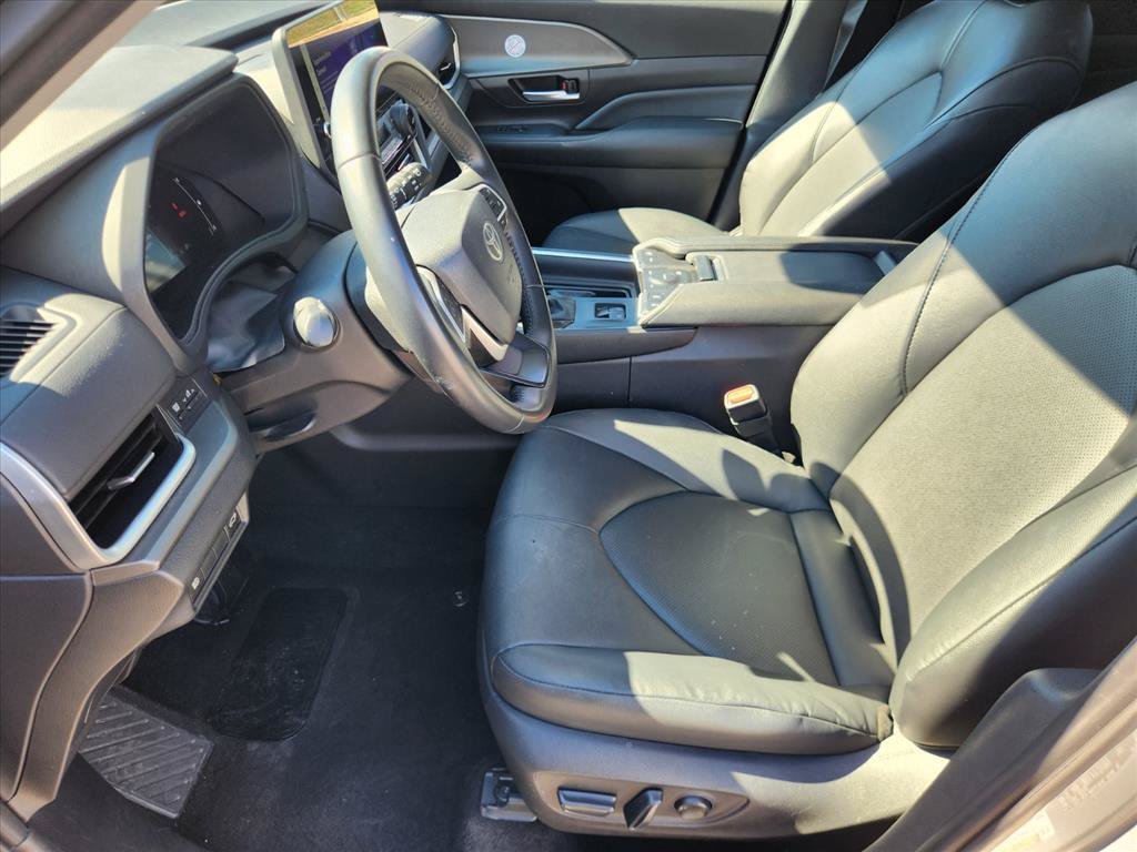 Certified Used 2025 Silver Toyota XLE image 12