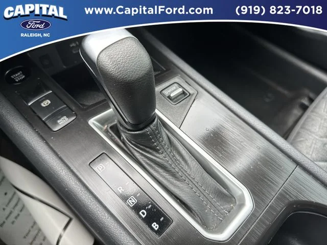 Used 2025 White Nissan SV image 31