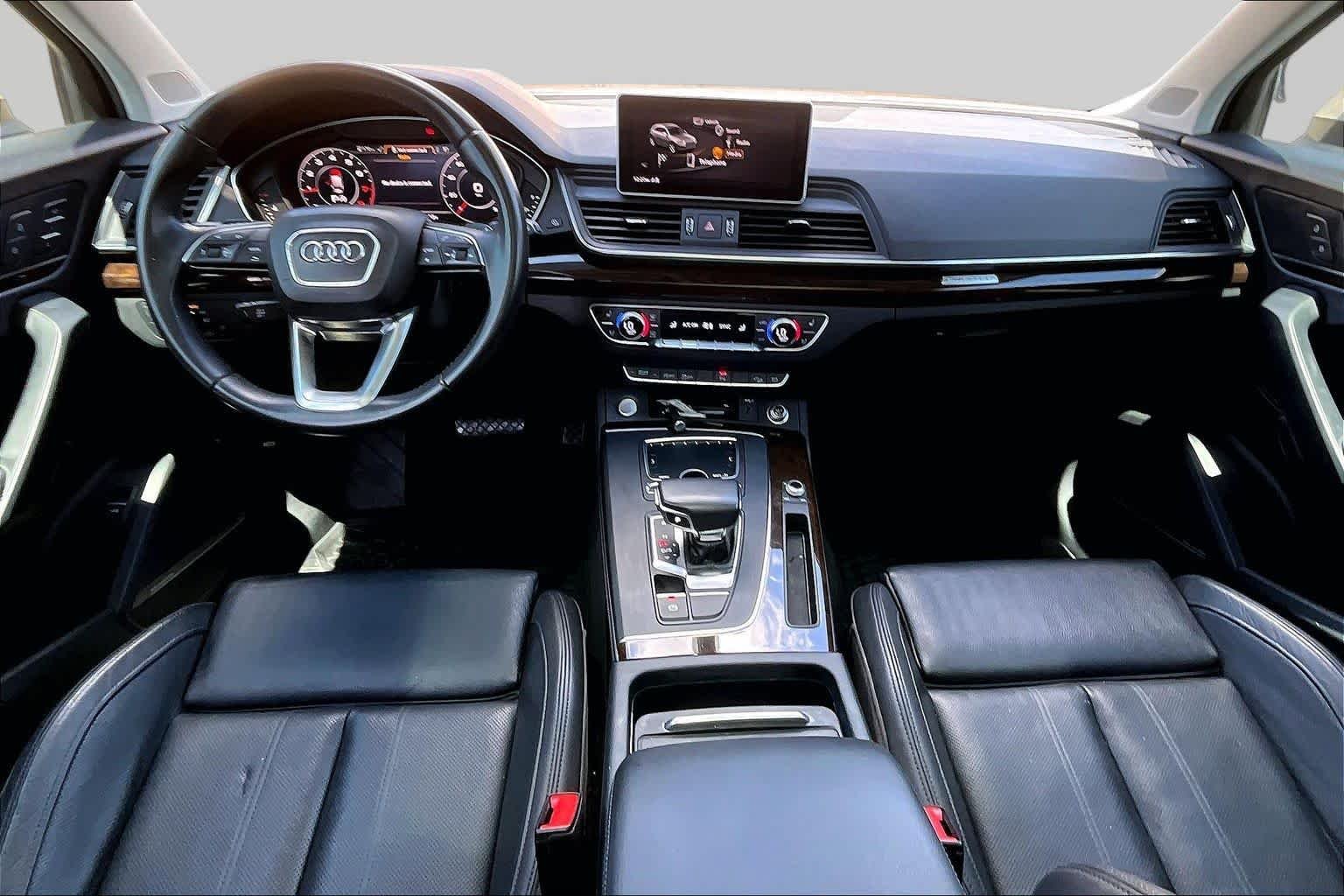 Used 2019 Florett Silver Metallic Audi Premium Plus image 16