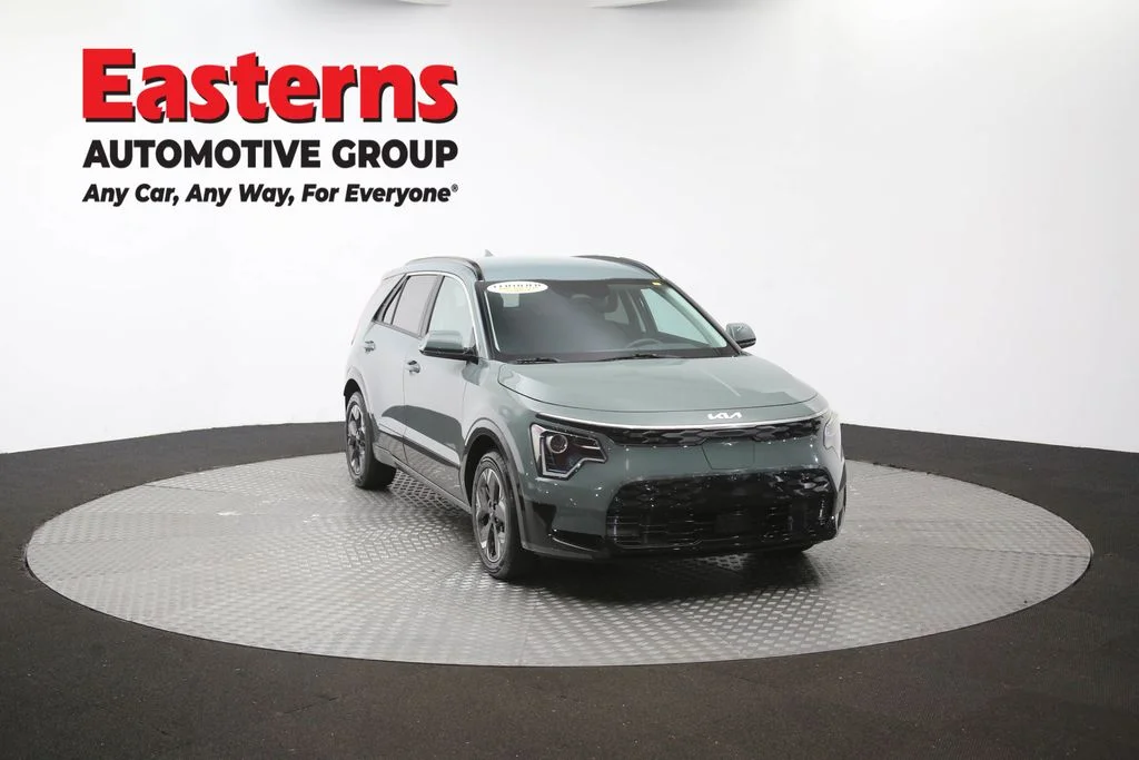 Used 2023 Green Kia Wind image 50