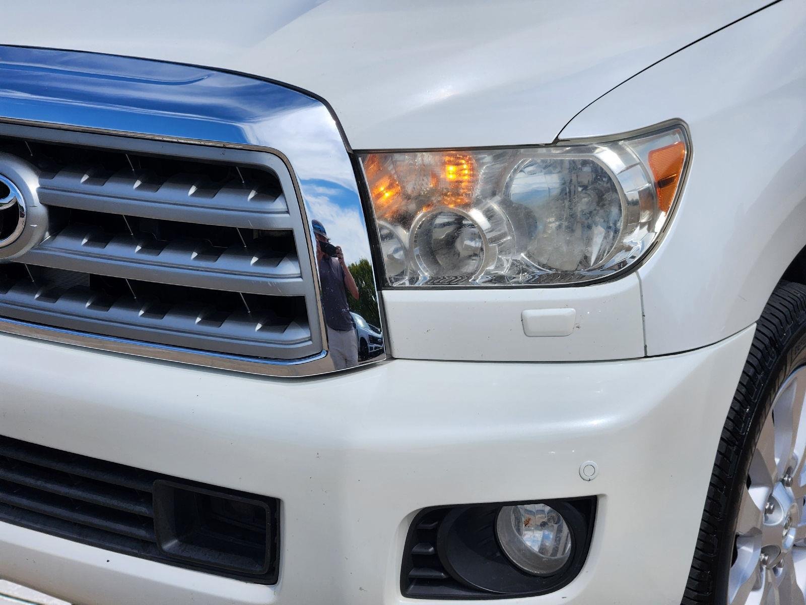 Used 2016 Blizzard Pearl Toyota Platinum image 7