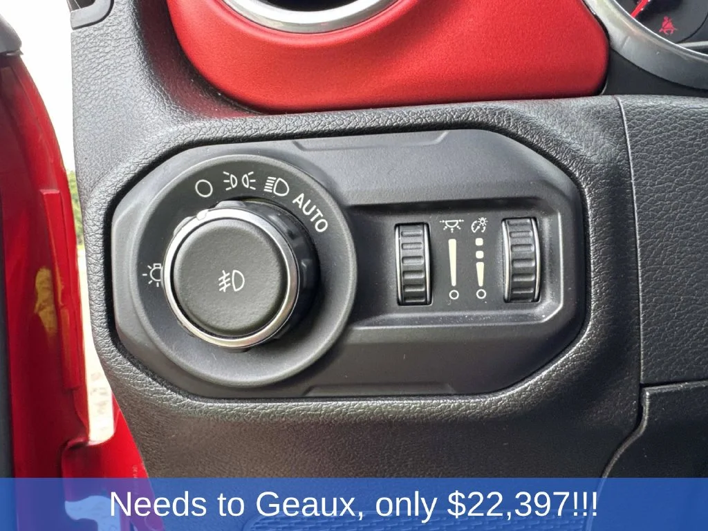 Used 2018 Red Jeep Unlimited Rubicon image 43