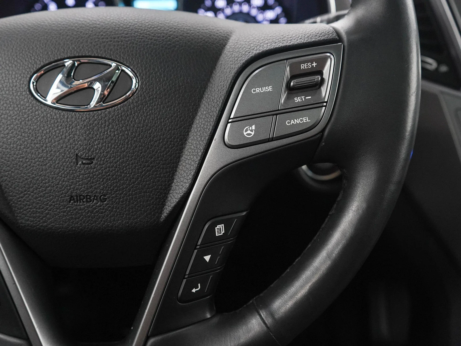 Used 2016 Iron Frost Hyundai SE image 28