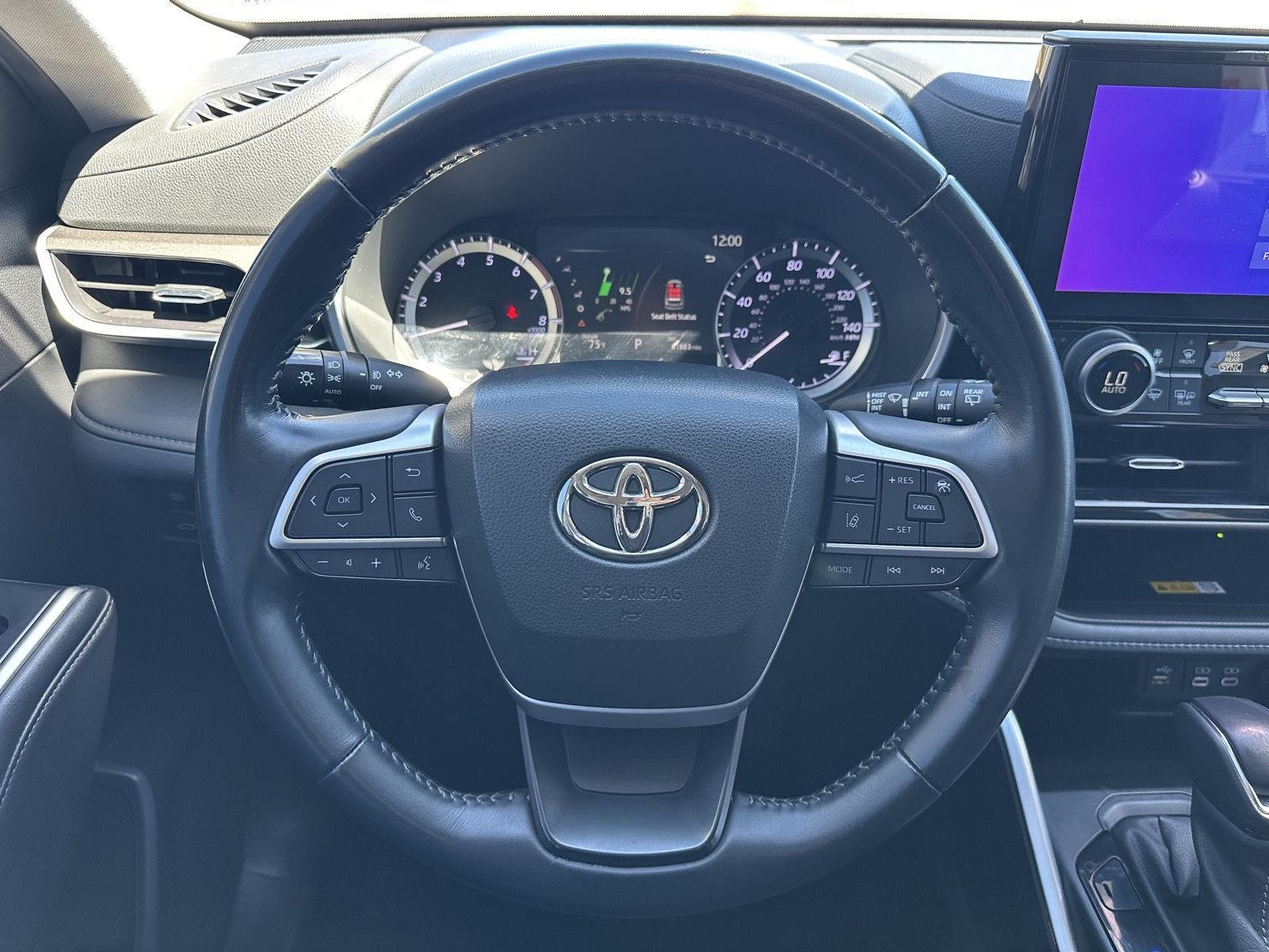 2023 Toyota Highlander XLE - Photo 25