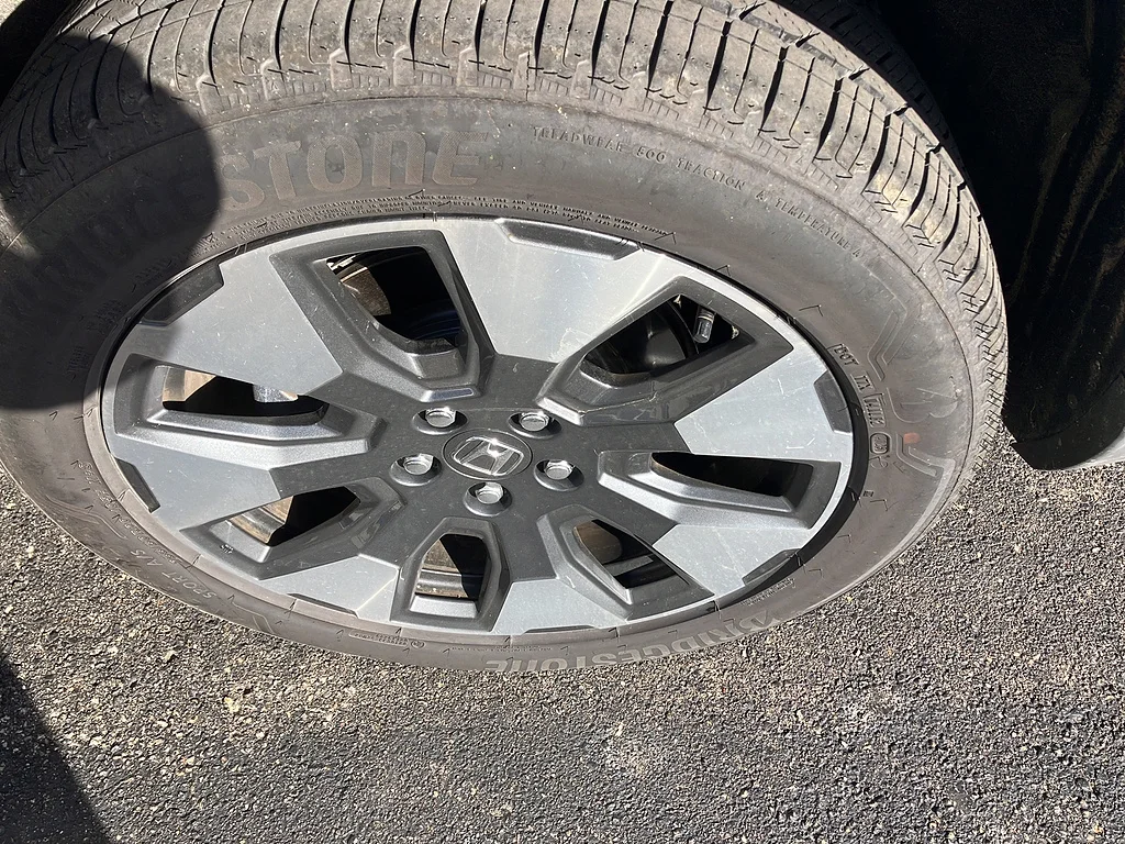 Certified Used 2026 Sonic Gray Pearl Honda Touring image 4