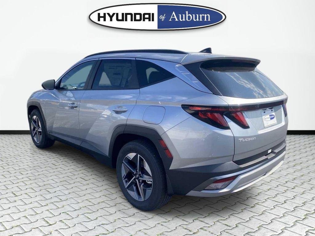 New 2026 Silver Hyundai SEL FWD image 7