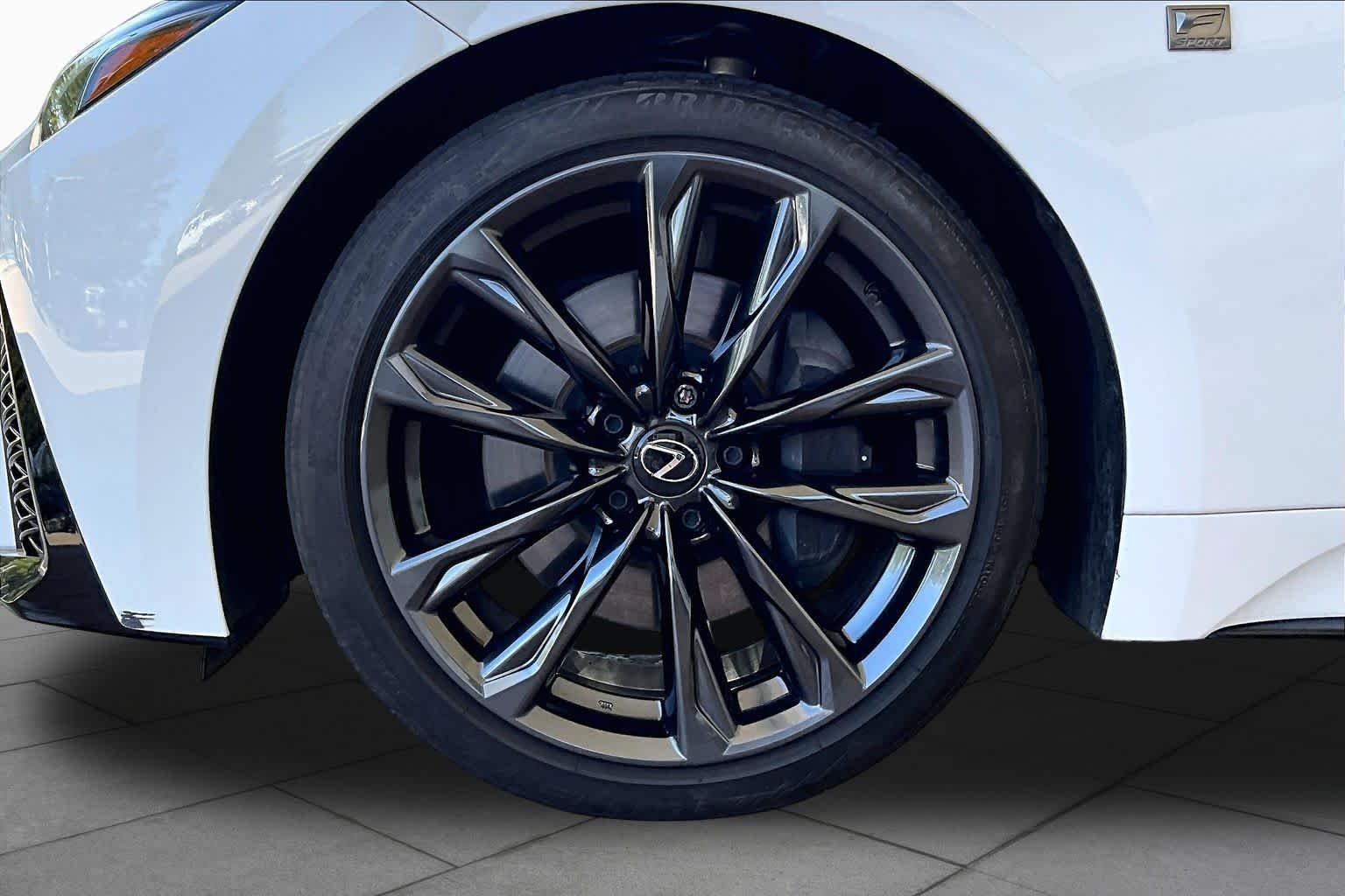 Used 2025 Ultra White Lexus F SPORT Design image 10