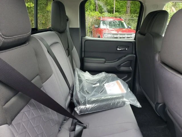 New 2026 Glacier White Nissan Crew Cab SV image 27