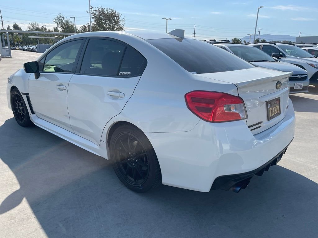 Used 2017 Crystal White Pearl Subaru Limited image 7