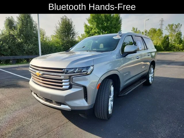 Used 2024 Gray Chevrolet High Country image 3