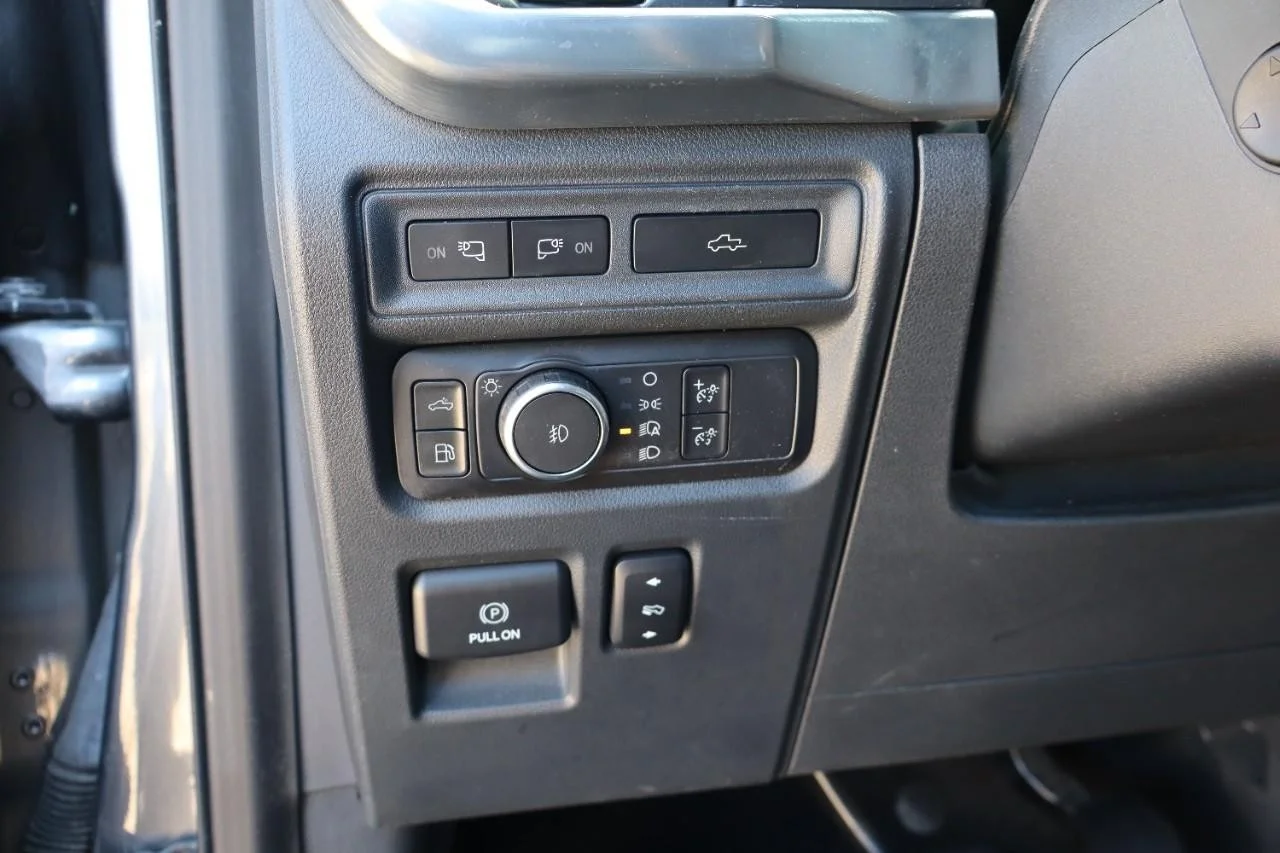Used 2021 CARBONIZED GRAY Ford Lariat image 13