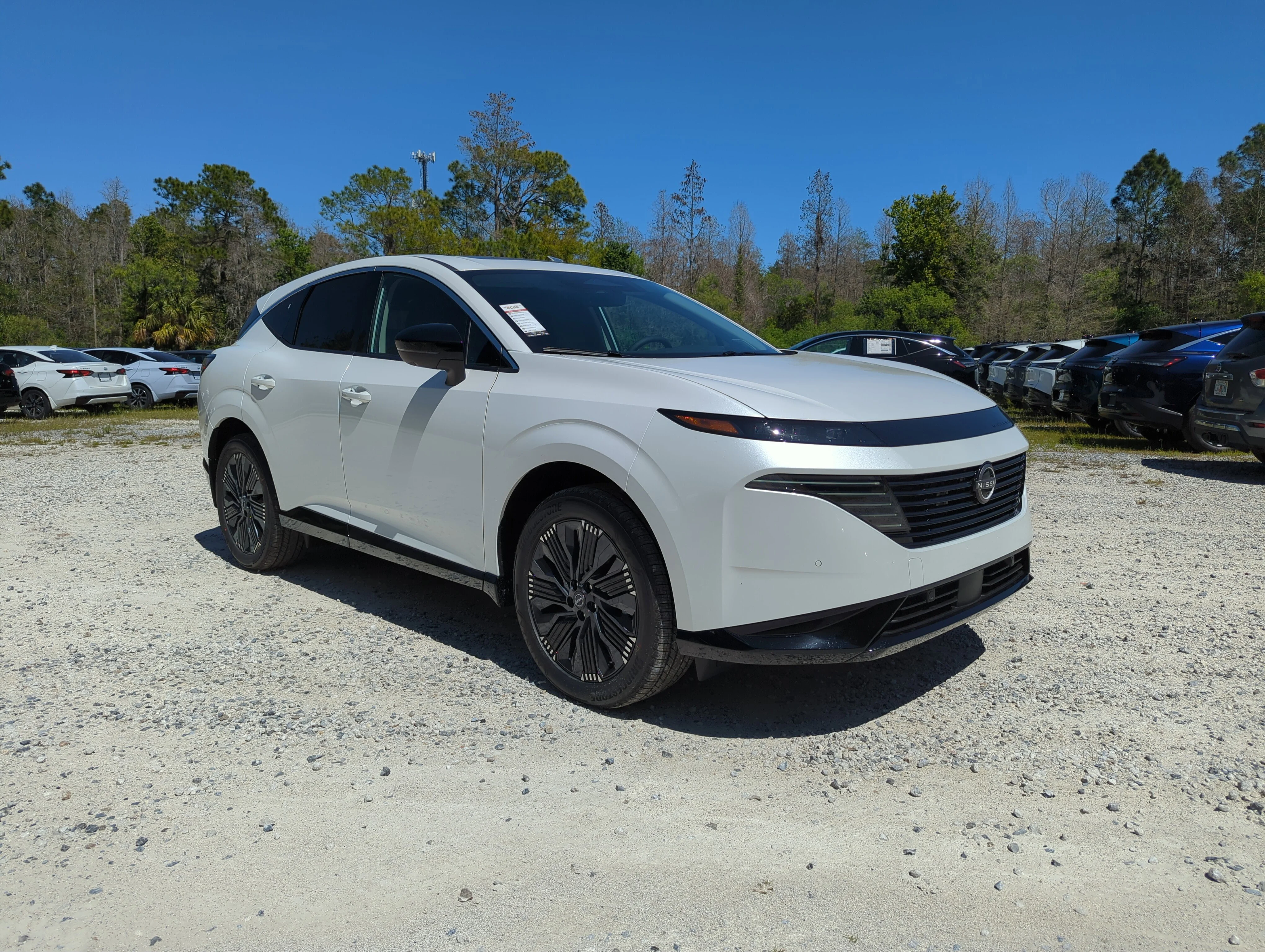 New 2026 Everest White Pearl TriCoat Nissan Platinum image 2