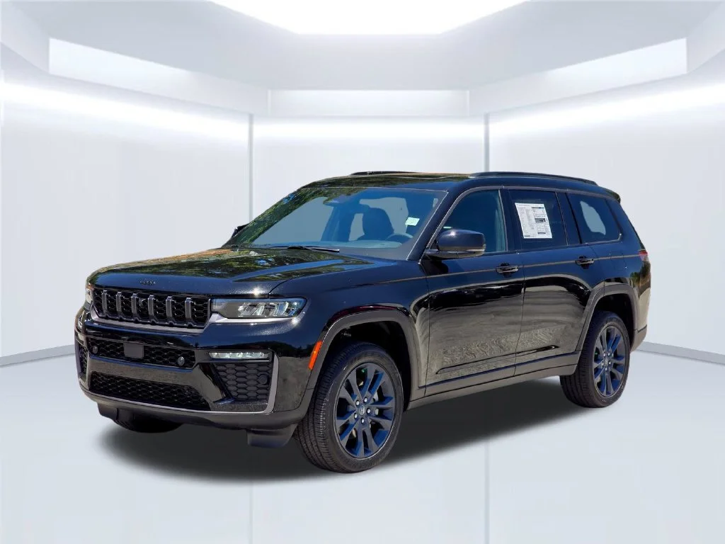 New 2026 Black Jeep  image 2
