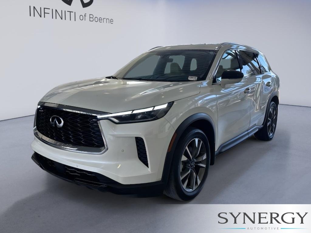 Certified Used 2023 Majestic White INFINITI LUXE image 1