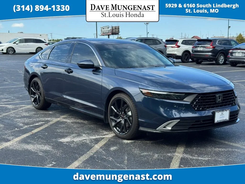 Certified Used 2025 Dark Blue Honda Touring image 1
